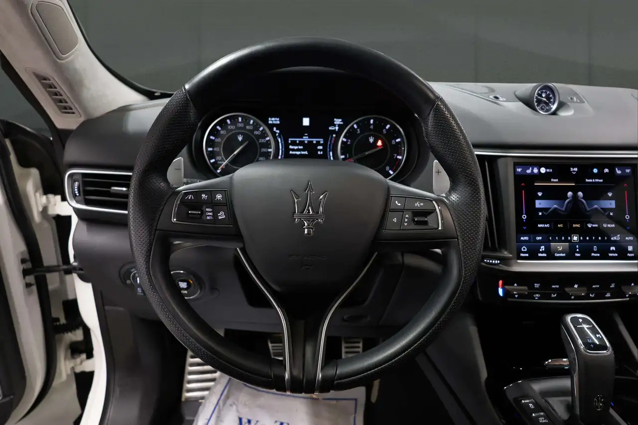 Maserati Levante снимка Maserati Levante