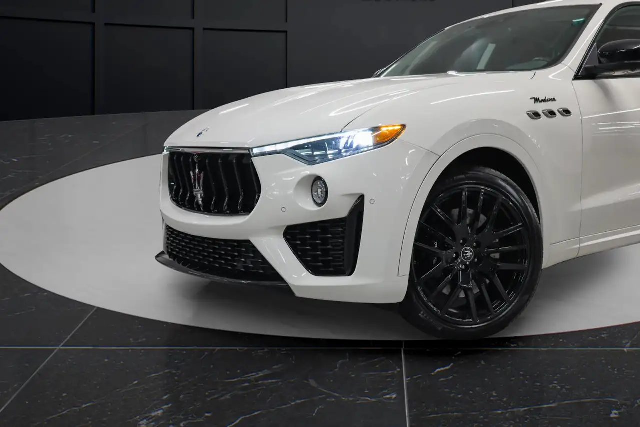 Maserati Levante снимка Maserati Levante