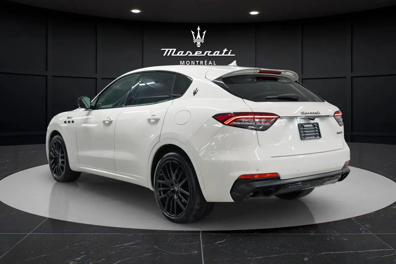 Maserati Levante снимка Maserati Levante