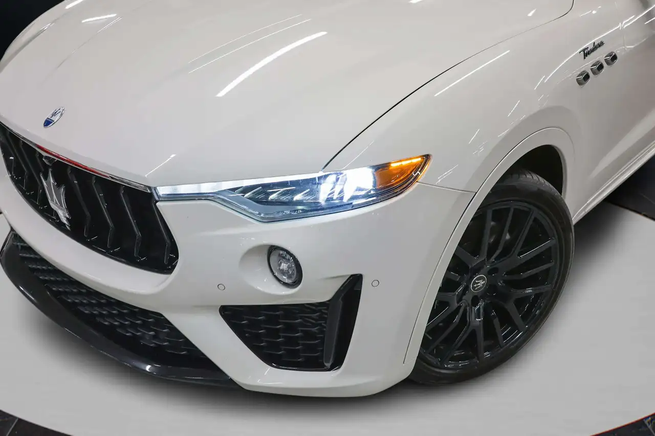 Maserati Levante снимка Maserati Levante