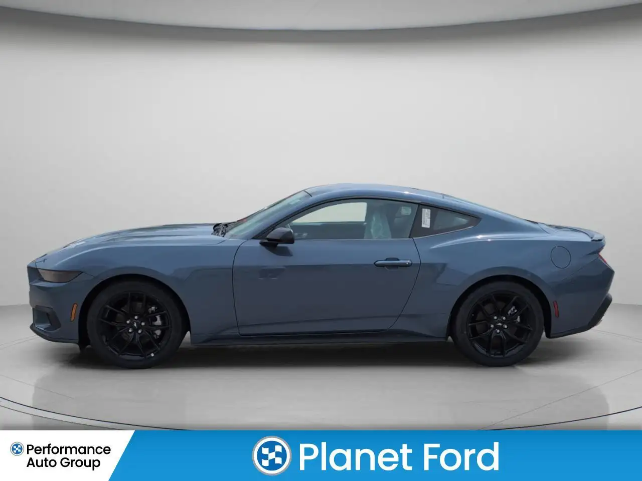 Ford Mustang снимка Ford Mustang