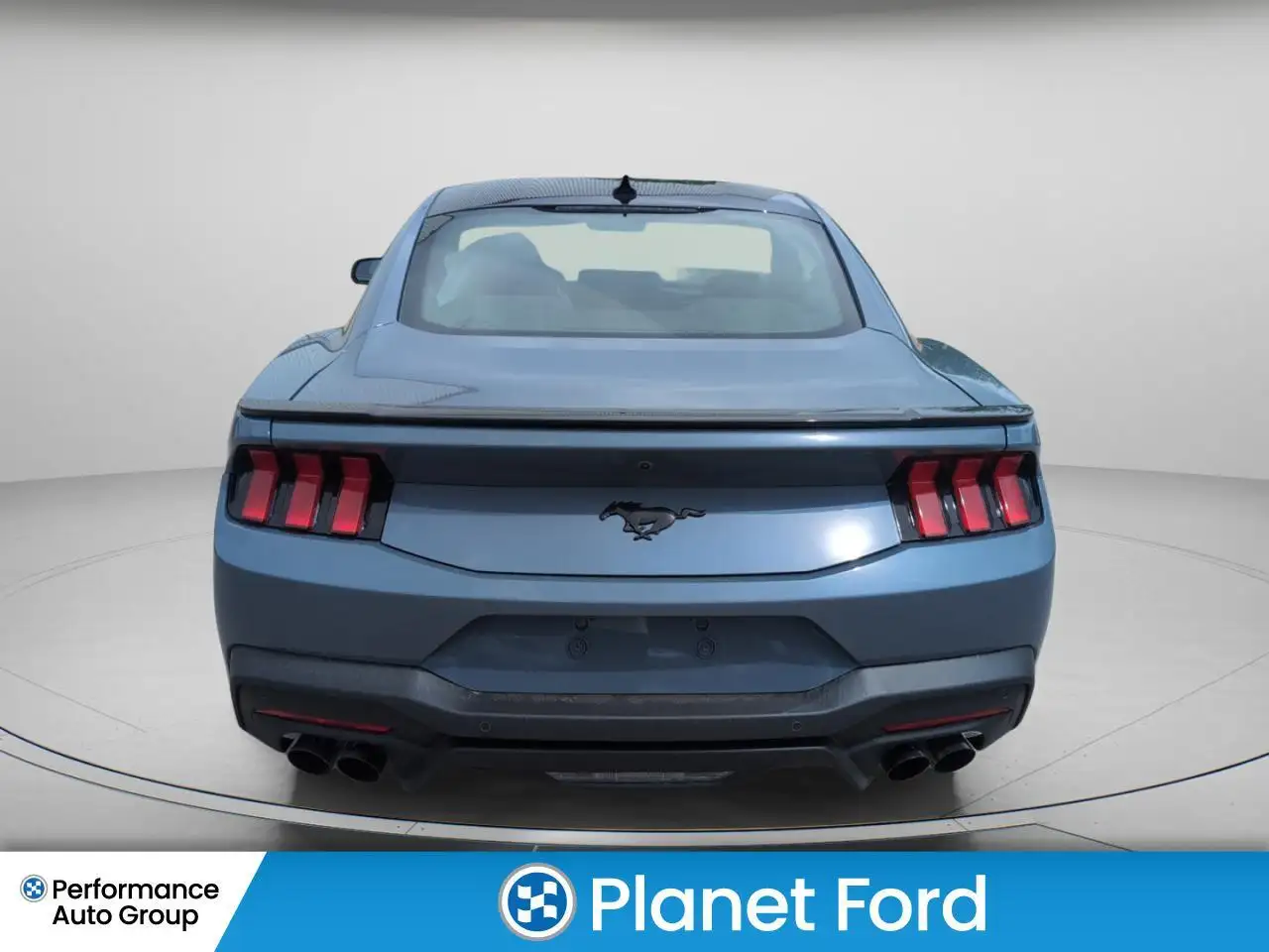 Ford Mustang снимка Ford Mustang