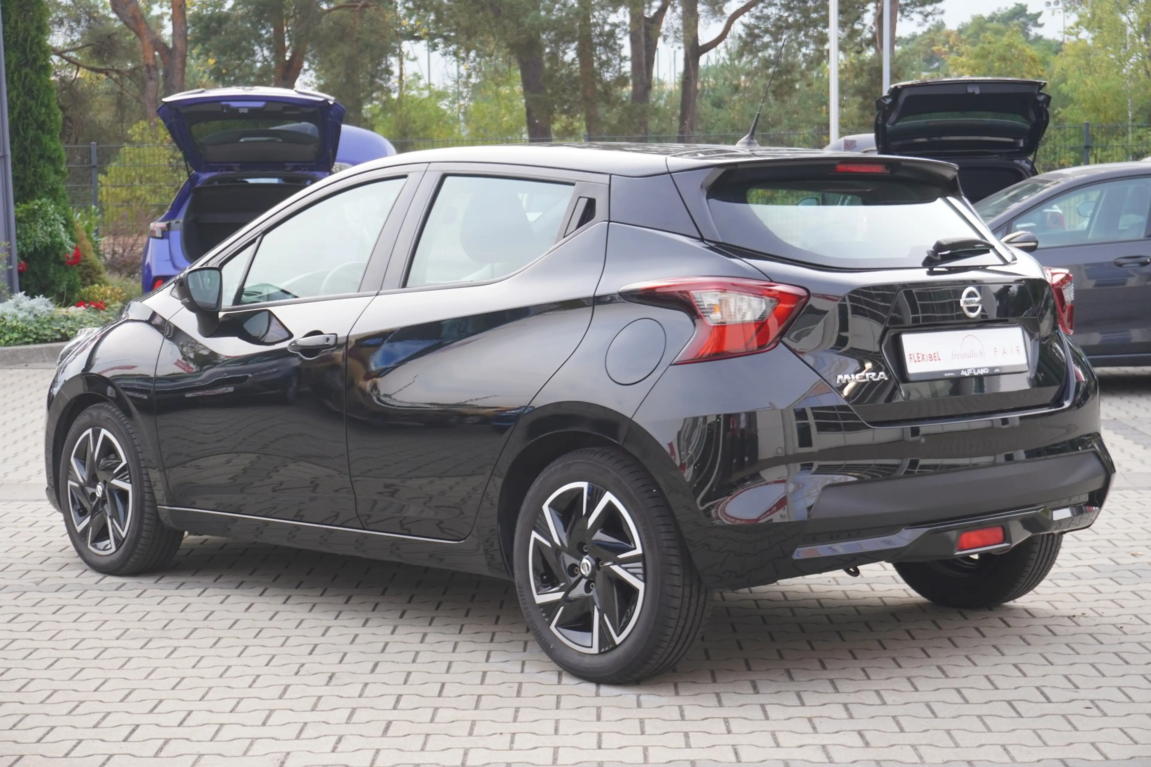 Nissan Micra 1.0 N-Way Navi Tempomat Sitzheizung DAB — photo 8