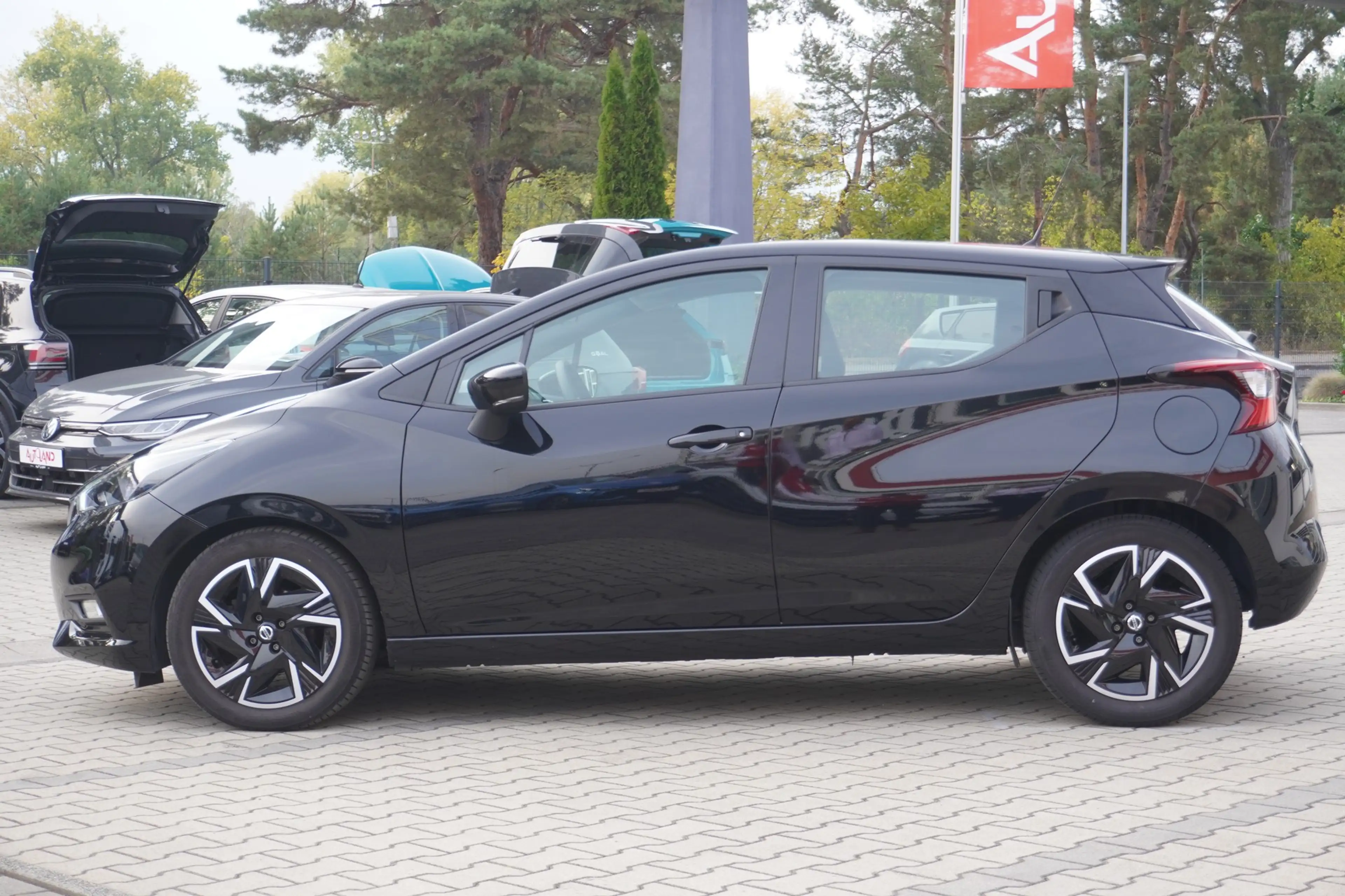Nissan Micra 1.0 N-Way Navi Tempomat Sitzheizung DAB — photo 9