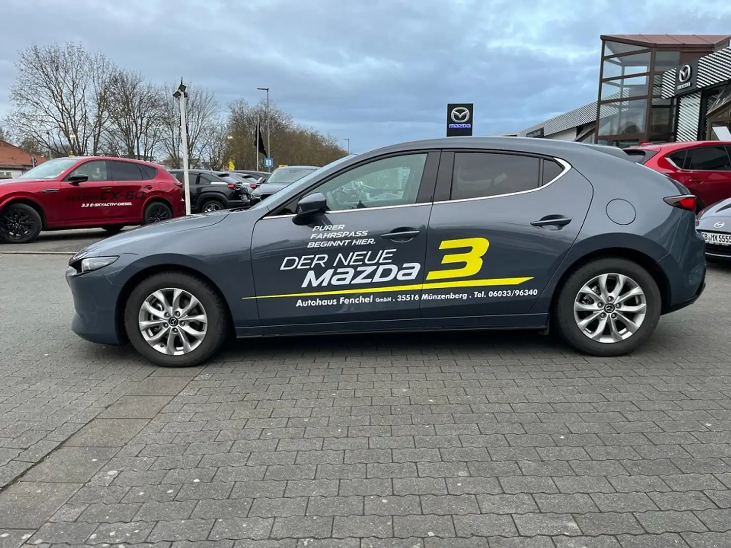 Mazda 3 e-SKYACTIV G Exclusive-Line, DASO, DESI Grau - 2