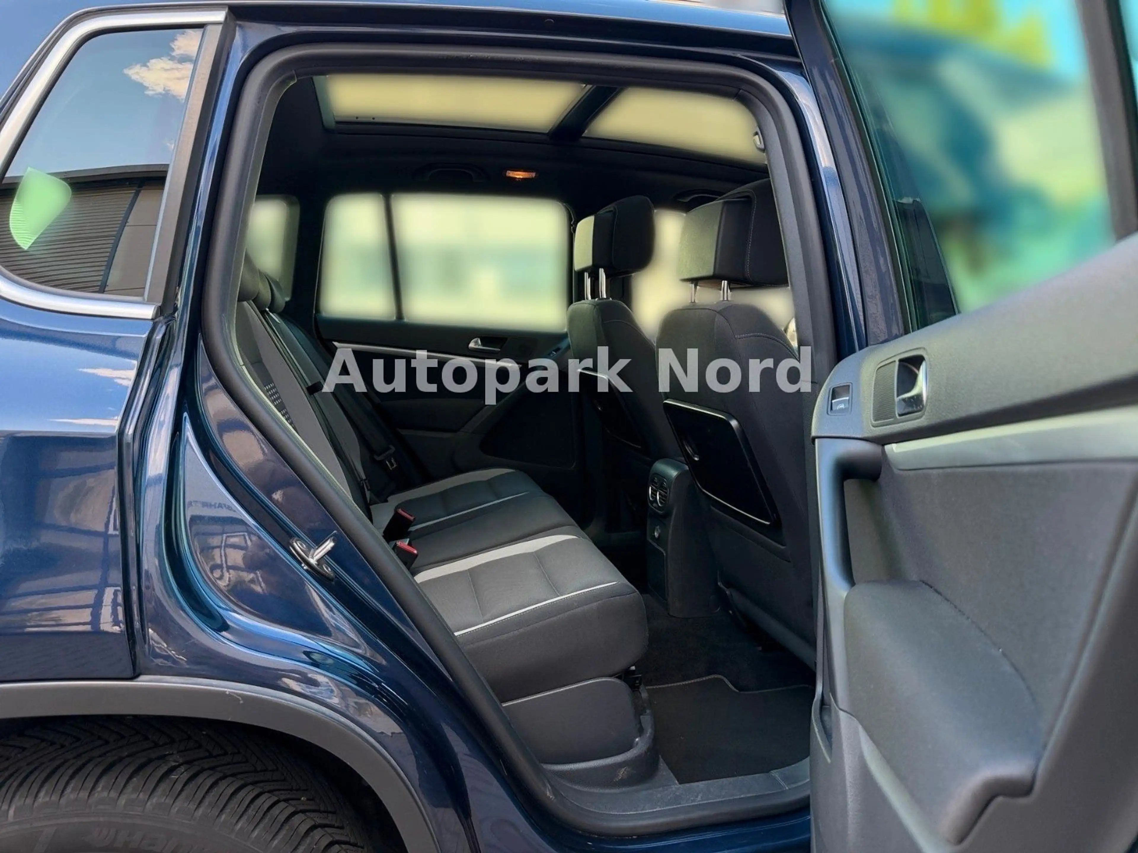 Volkswagen Tiguan Life BMT/PANO/SCHIEBEDACH/SHZ/PDC — photo 15