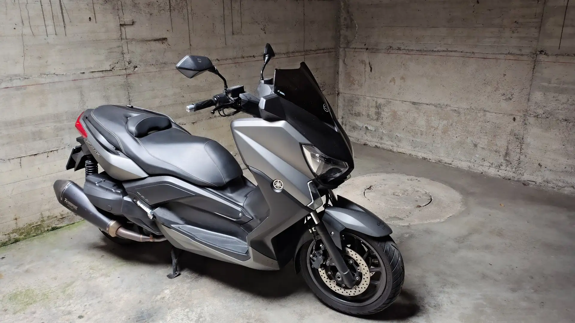 Yamaha X-Max 400 - 2