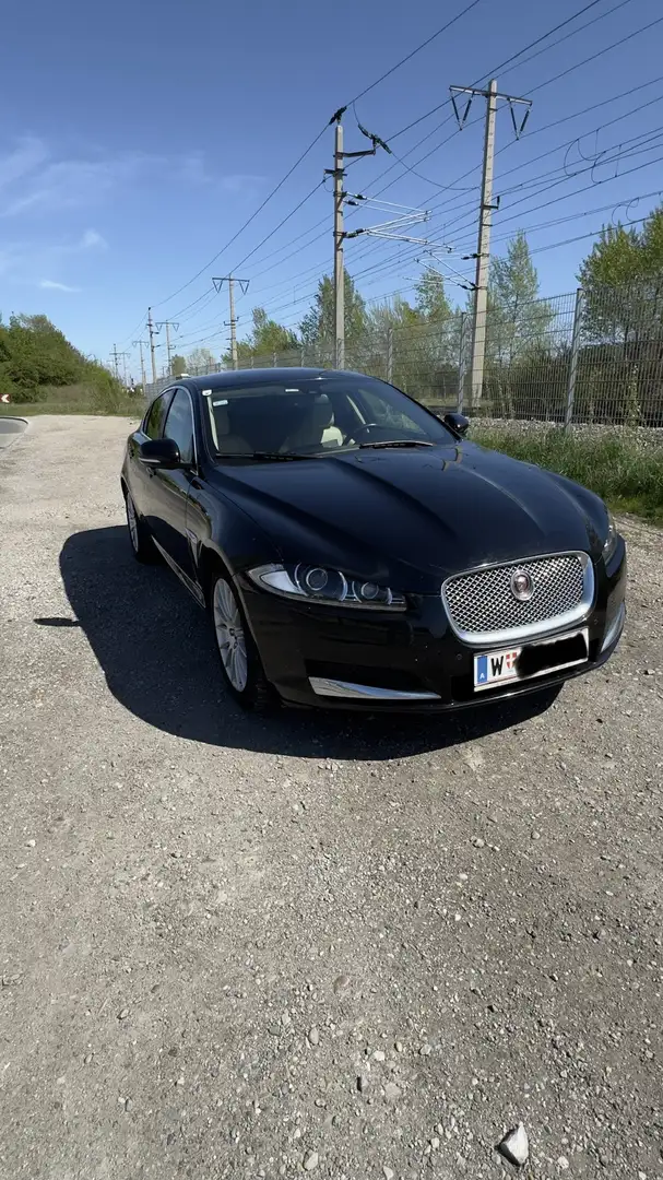 Jaguar XF 2,2 Diesel Luxury Schwarz - 1