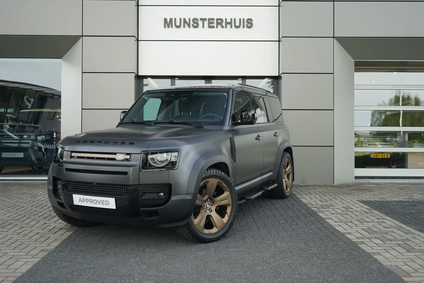 Land Rover Defender 110 P400e 110 SE | Elektrische trekhaak | Koelvak Gris - 1