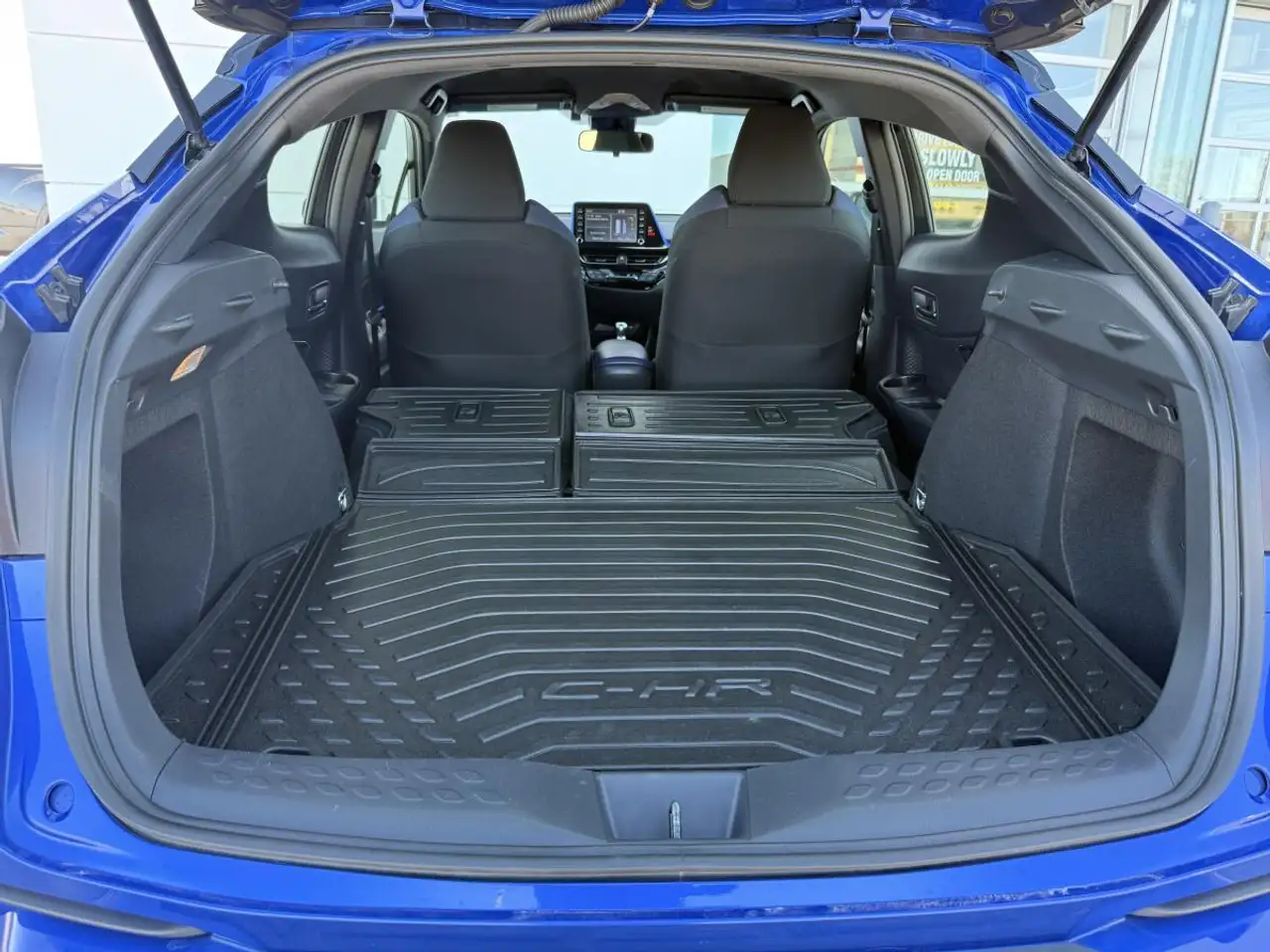 Toyota C-HR снимка Toyota C-HR
