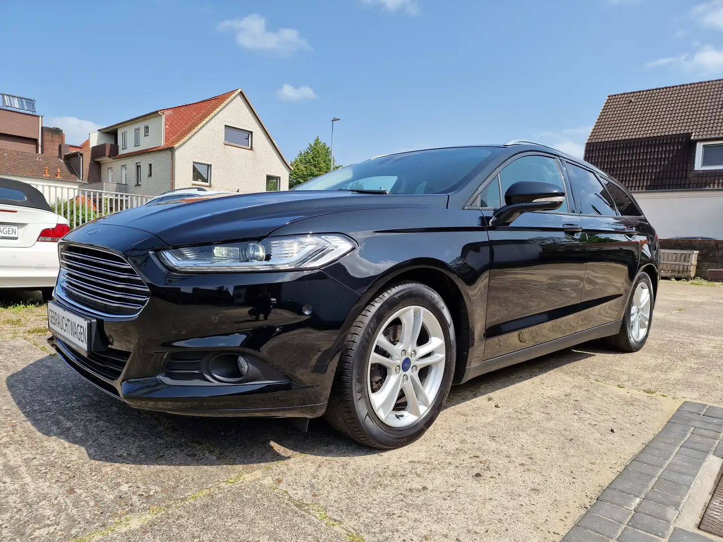 Ford Mondeo 2.0 TDCI *TÜV-05.25*AHK*SHZ*PDC*Elektr.-Heck* Schwarz - 1