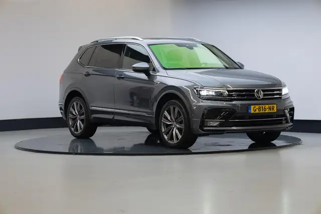 Volkswagen Tiguan Allspace 1.5 TSI Highline Business R | Panorama | Trekhaak