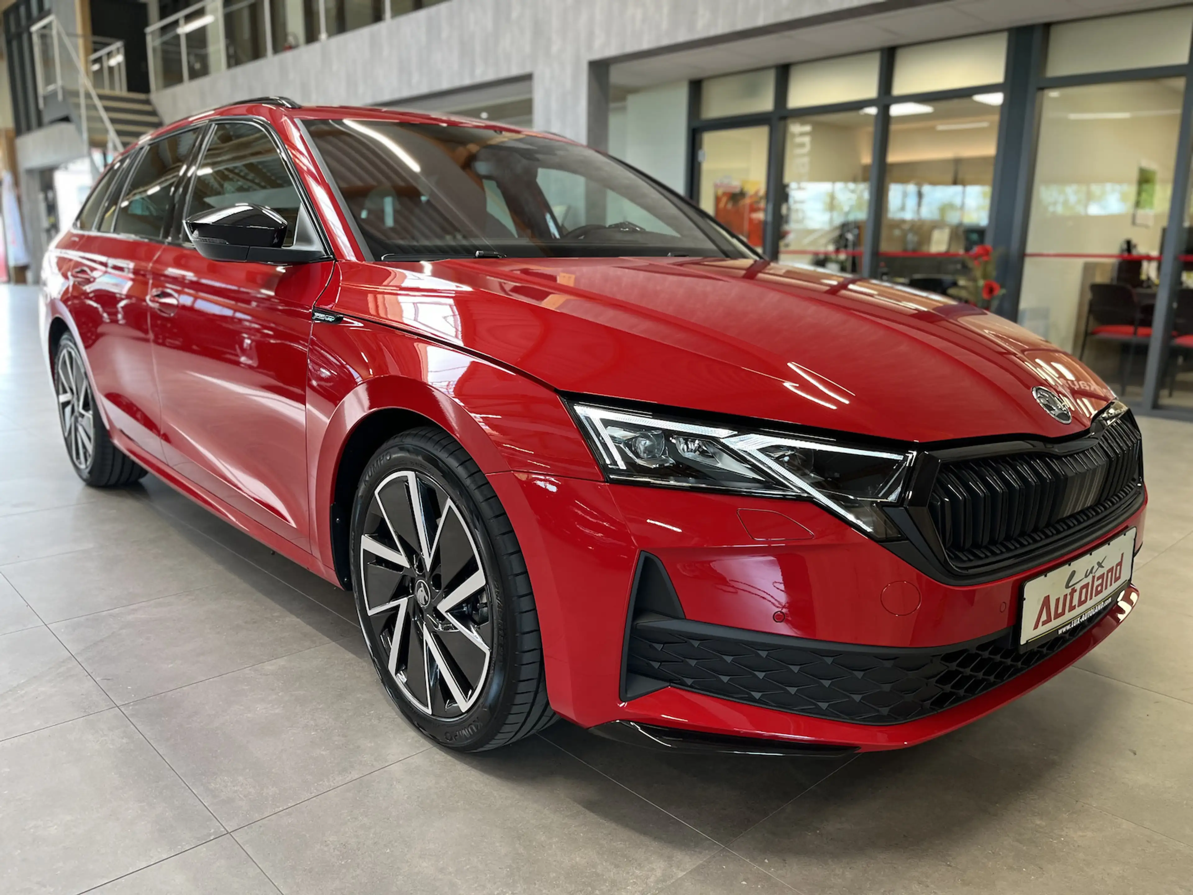 Skoda Octavia Combi 2.0 TDI Sportline AHK 5JG ACC Side — photo 3