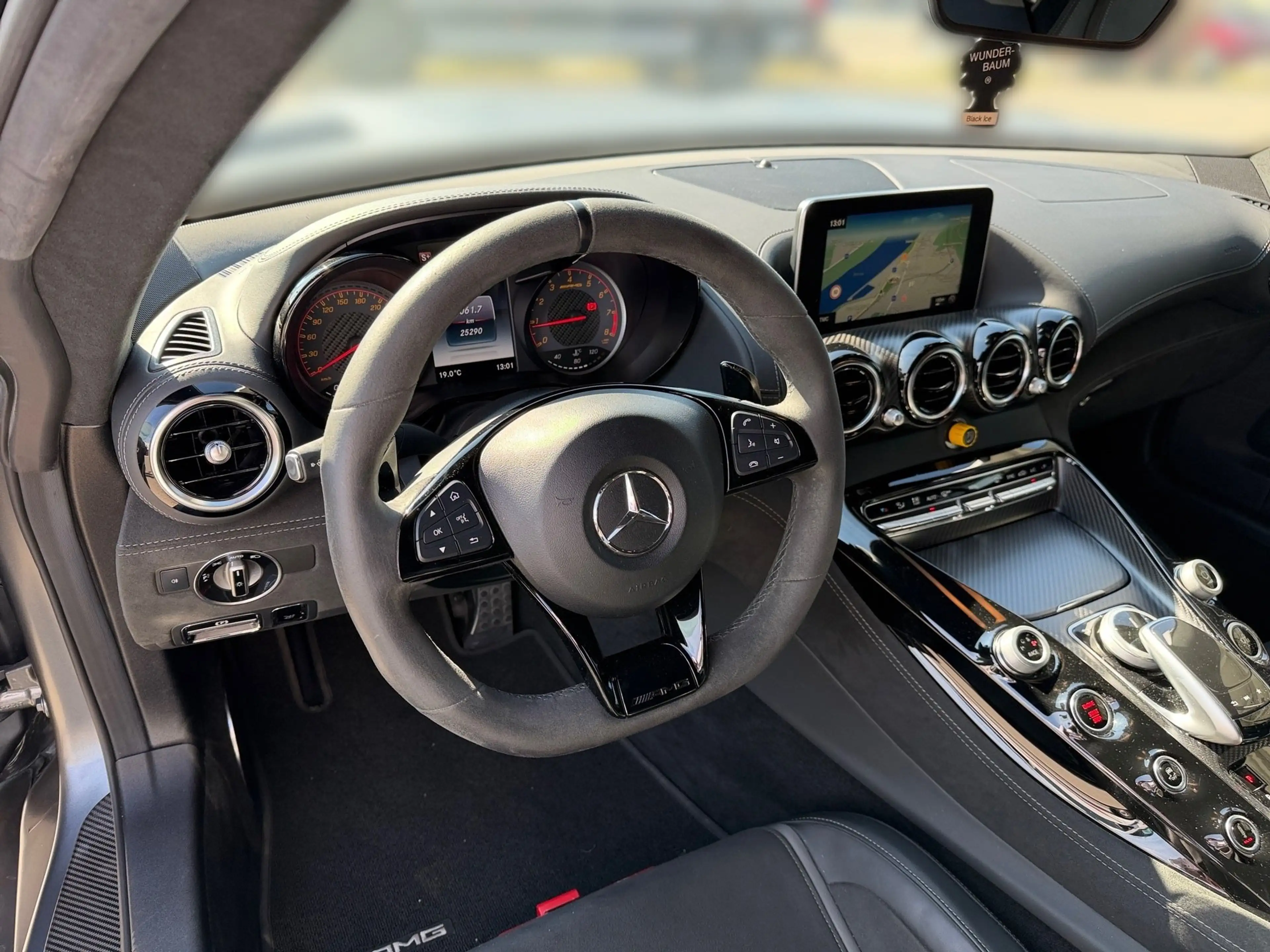 Mercedes-Benz AMG GT R Coupe Inventur Abverkaufspreis 31.08.26 — photo 12