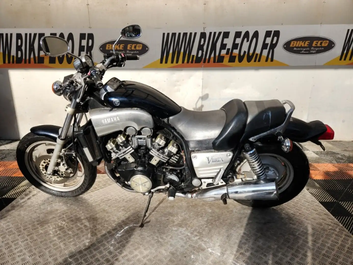Yamaha Vmax Negru - 2
