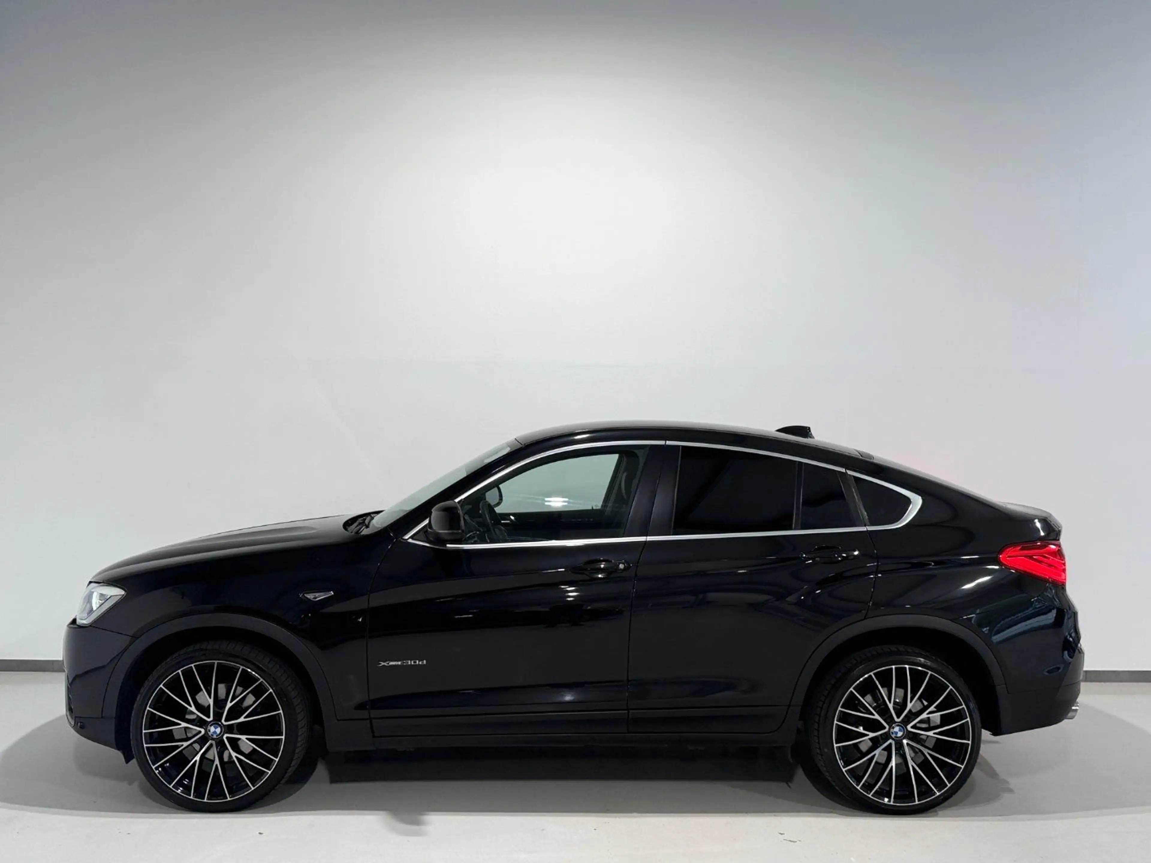 BMW X4 xDrive30D/NaviPRO/AHK*elektrisch/Sportsitze/Kurve — photo 6
