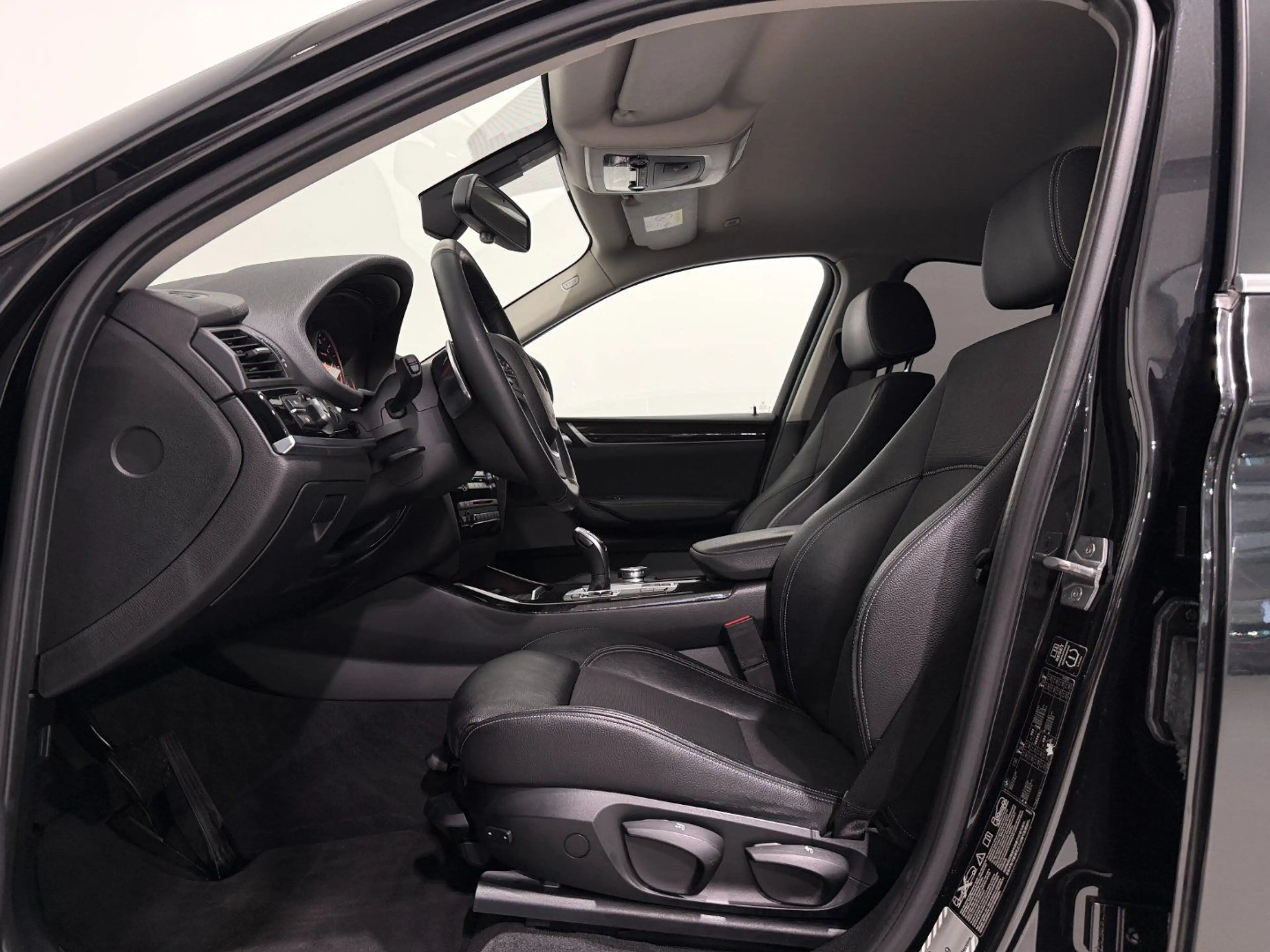 BMW X4 xDrive30D/NaviPRO/AHK*elektrisch/Sportsitze/Kurve — photo 9