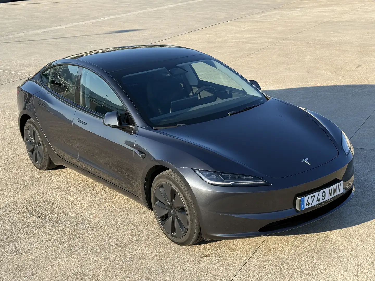 Tesla Model 3 Long-Range Dual Motor AWD - 1