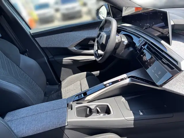 Peugeot 5008 view 7
