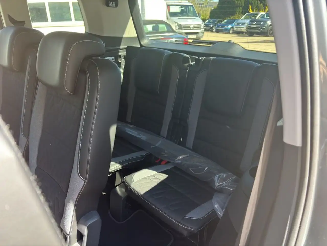 Volkswagen Touran 1.5 TSI ACT DSG Energy ACC, AHK, KAMERA 22