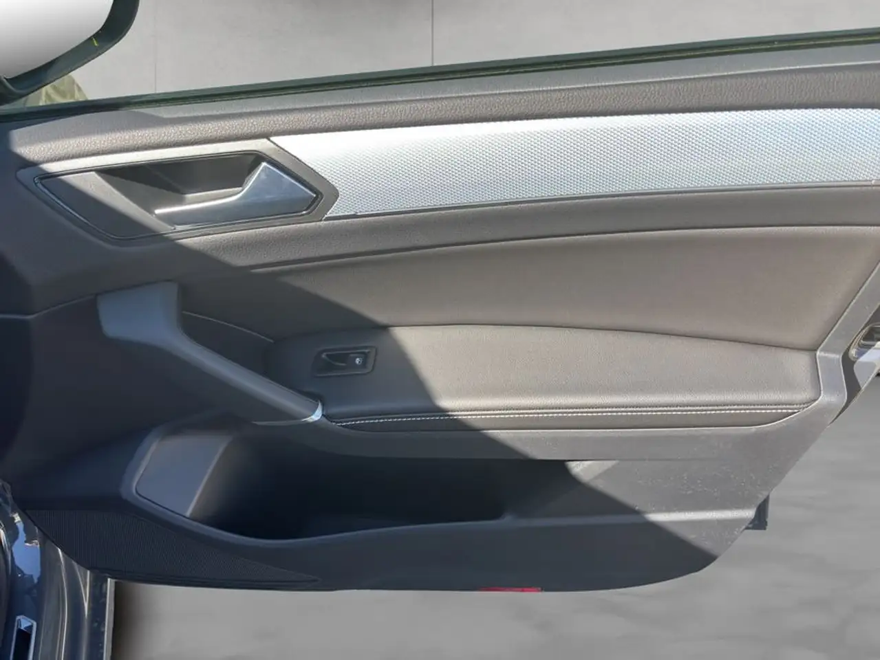 Volkswagen Touran 1.5 TSI ACT DSG Energy ACC, AHK, KAMERA 20