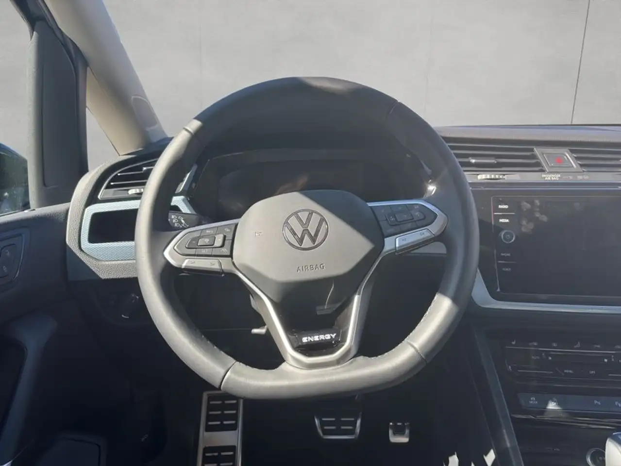 Volkswagen Touran 1.5 TSI ACT DSG Energy ACC, AHK, KAMERA 11