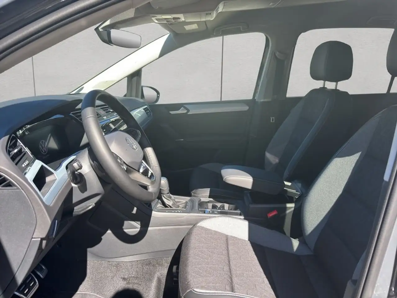 Volkswagen Touran 1.5 TSI ACT DSG Energy ACC, AHK, KAMERA 10