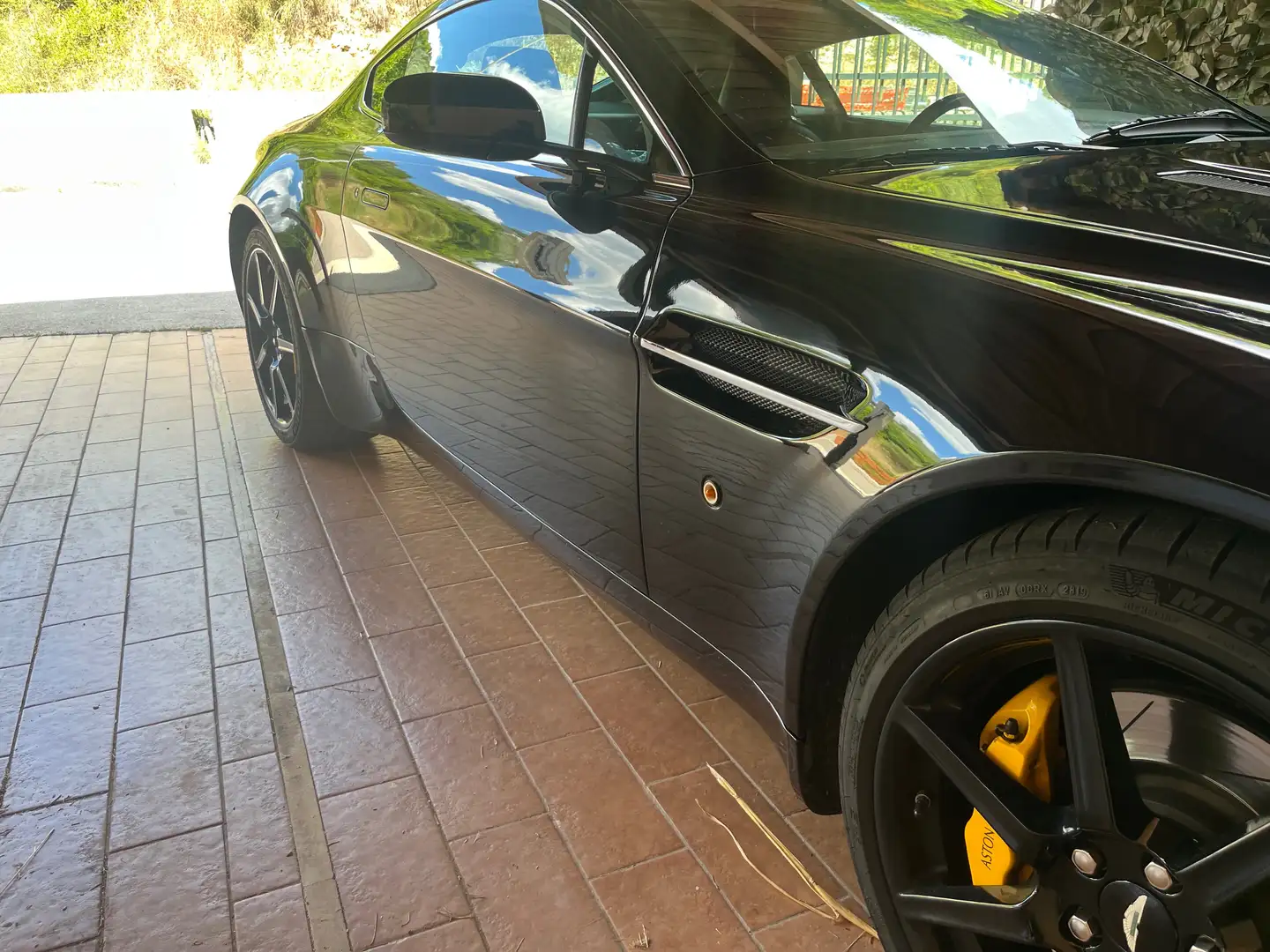 Aston Martin Vantage Vantage I Coupe Coupe 4.3 V8 sportshift Nero - 2