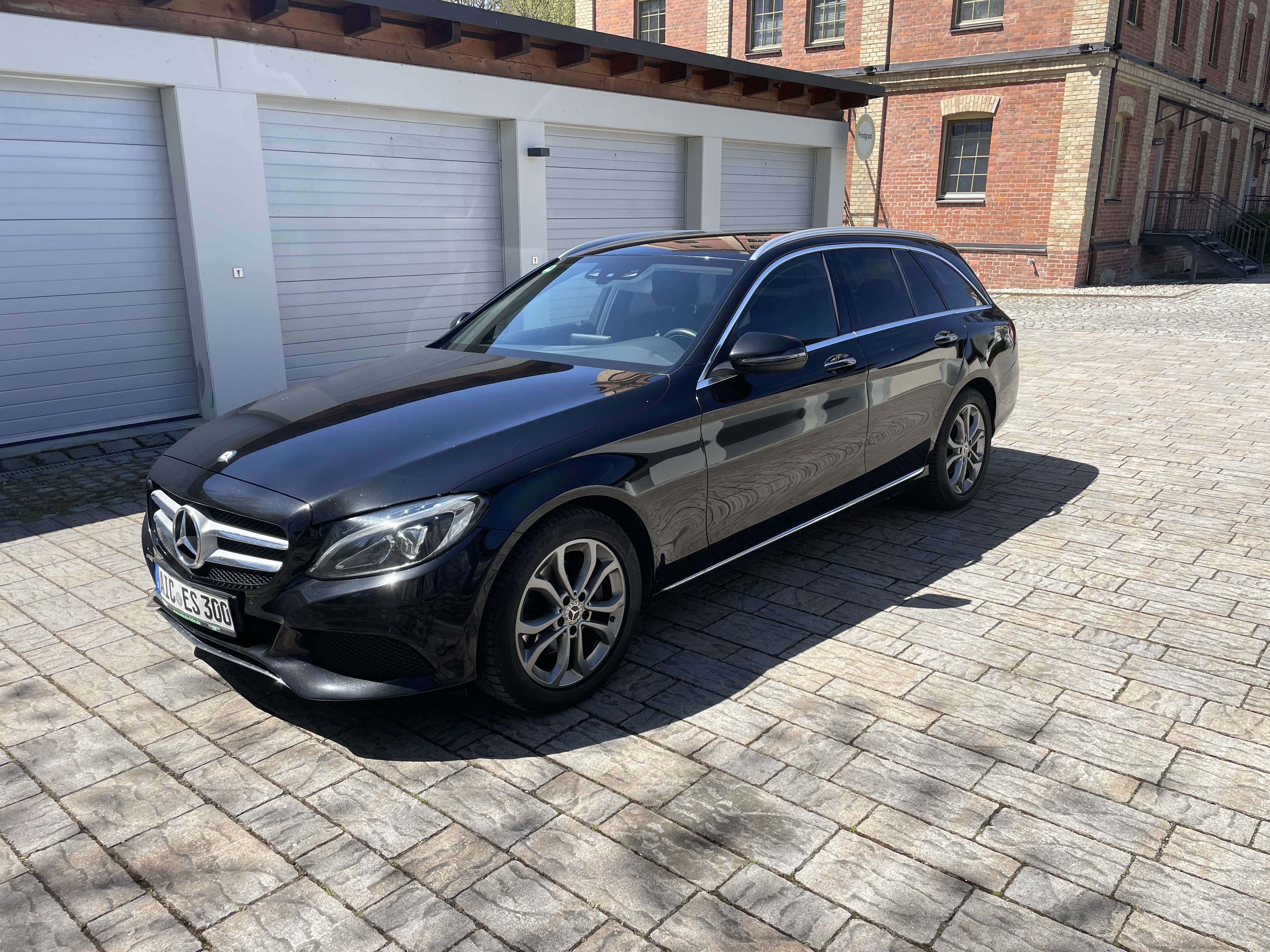 Second hand Mercedes Benz C-Class 