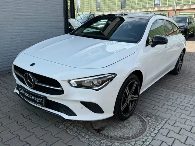 Mercedes-Benz CLA 250e SB 1.Hand LED PANO AHK NIGHT