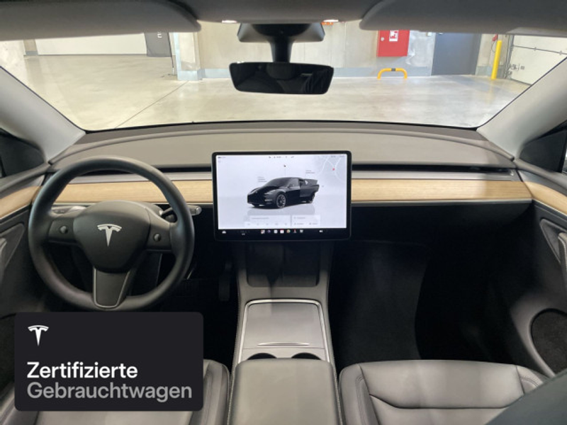 Tesla Model Y Long Range AWD — photo 14