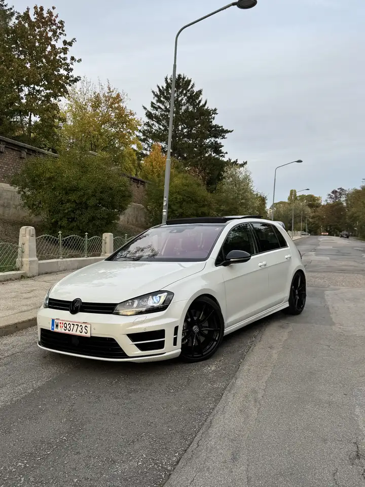 Volkswagen Golf R