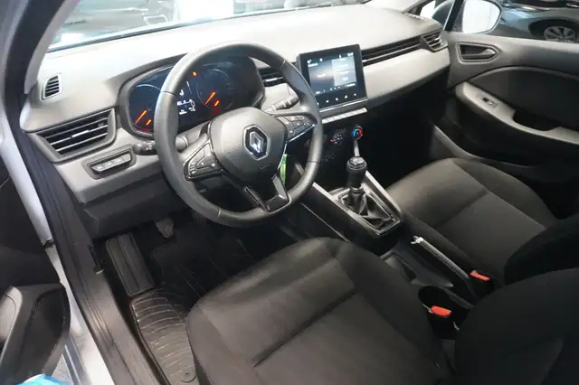 Renault Clio view 7
