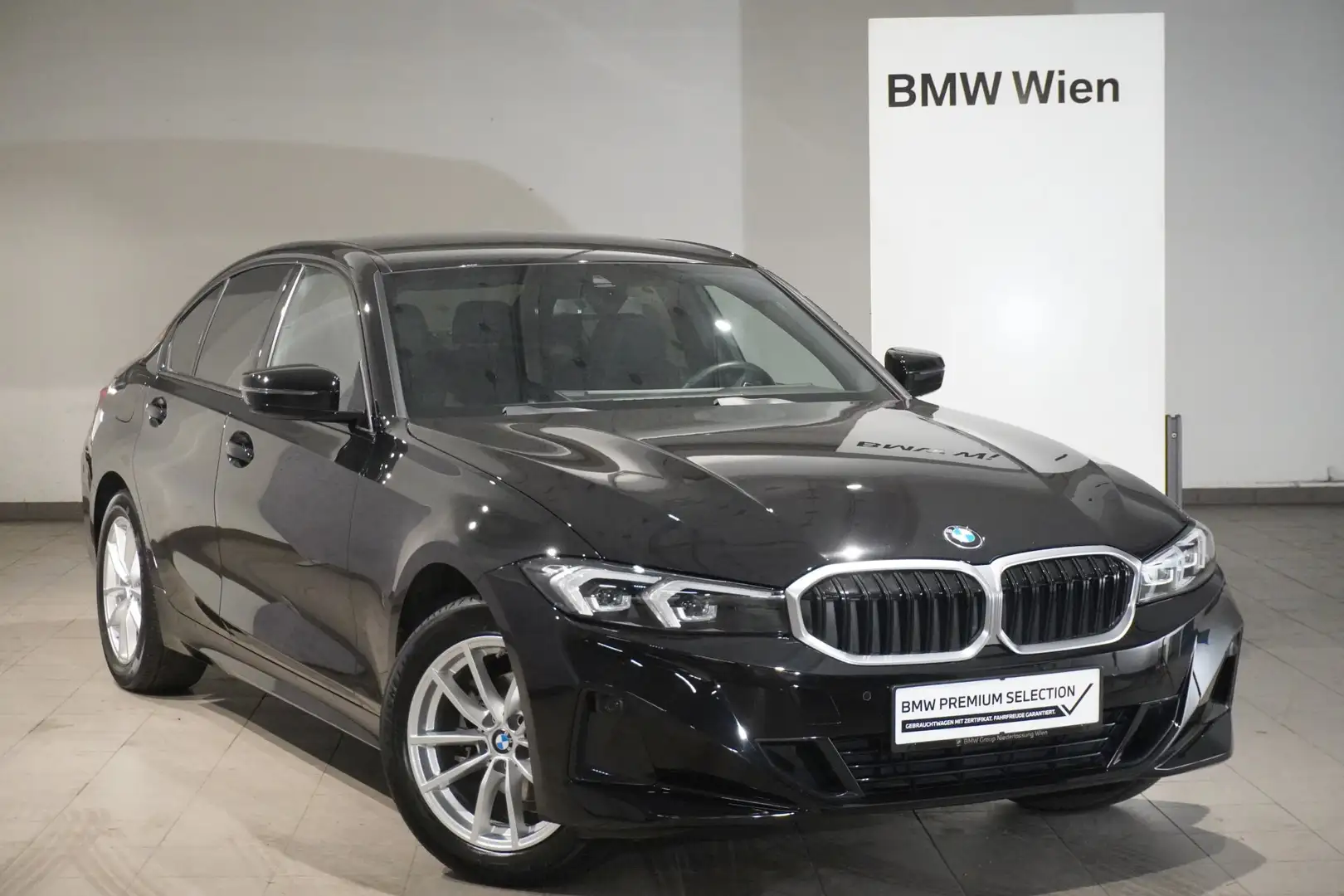 BMW 318 i Schwarz - 1