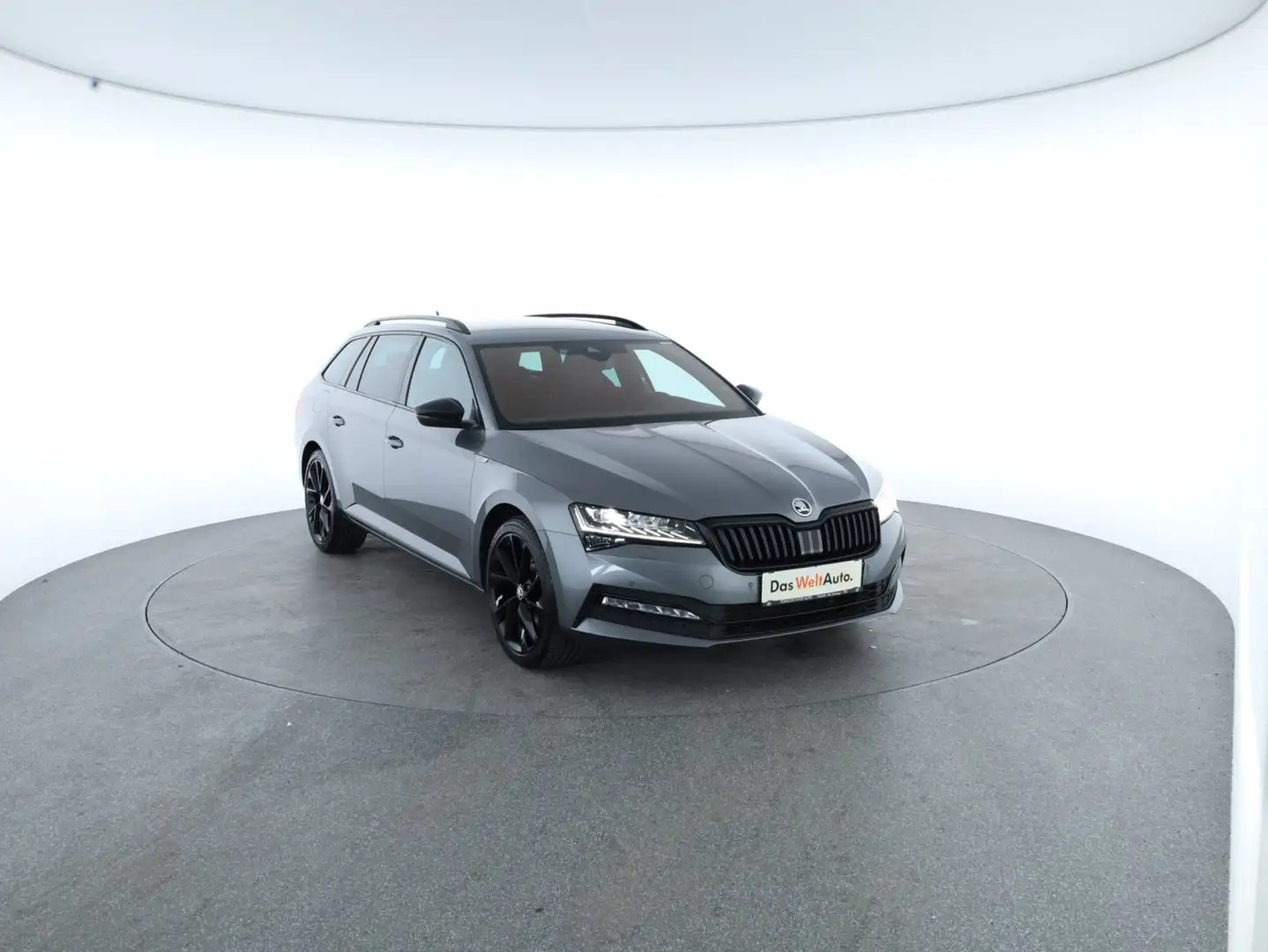 Skoda Superb 4x4 Sportline TDI DSG Grau - 2