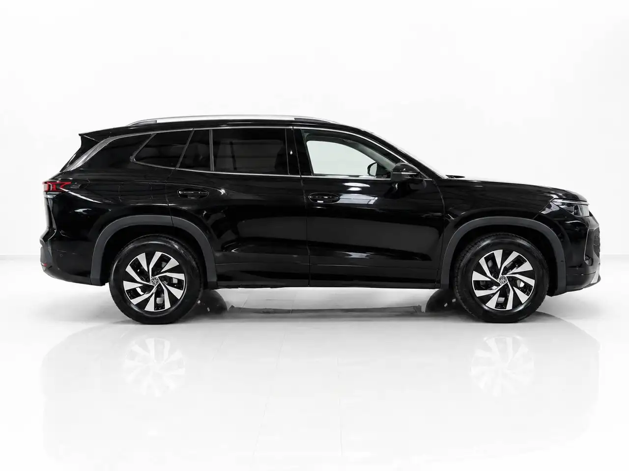 Volkswagen Tayron 1.5 eTSI 150PK 7 zitplaatsen Led zetelverwarming el koffer, миниатюра 3