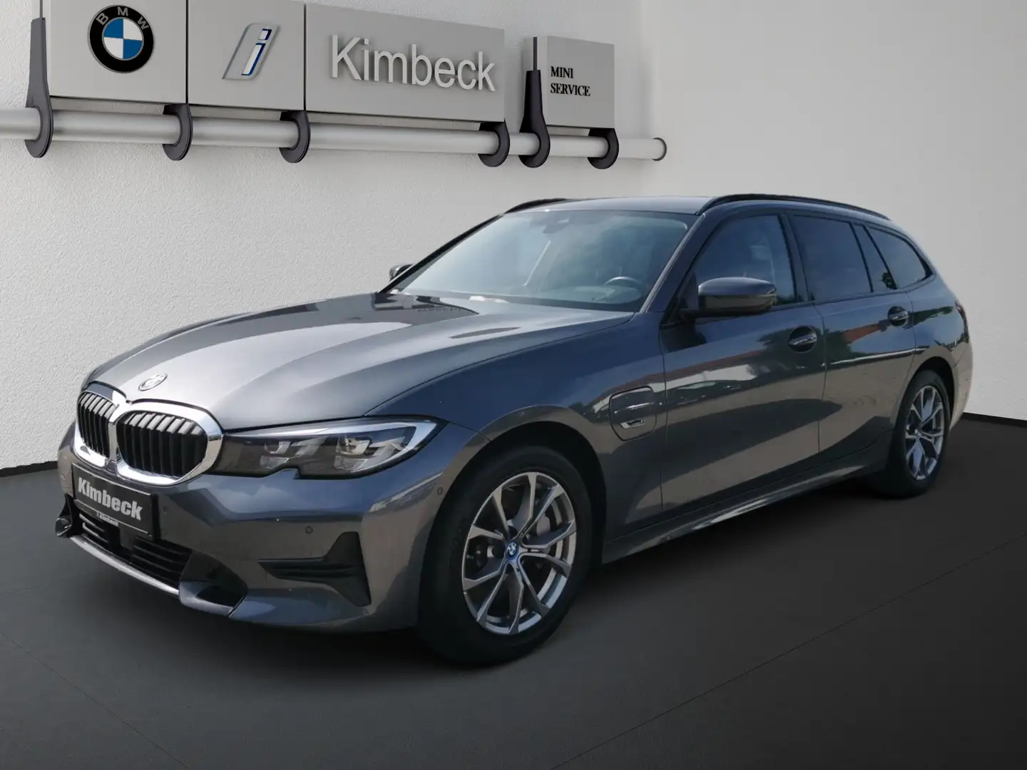 BMW 330 e Touring Sport Line ACC ParkAss AHK El Sitzv Grijs - 1