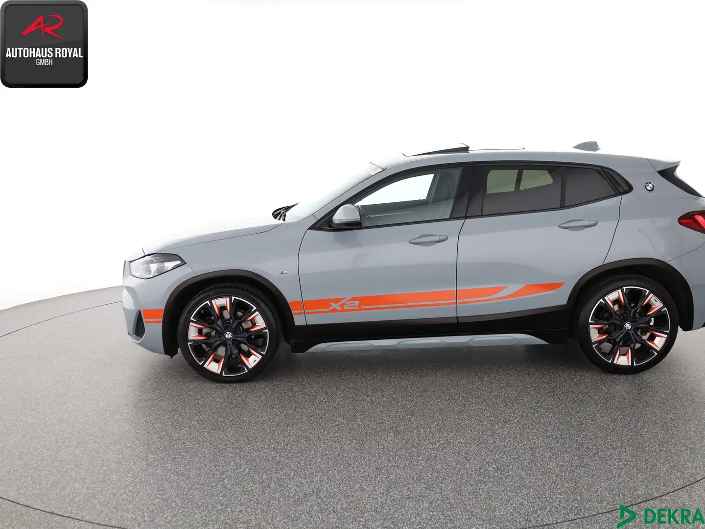 BMW X2 X2 xDrive20i M SPORT X MESH HUD,HARMAN/K,KEYLESS Grau - 2