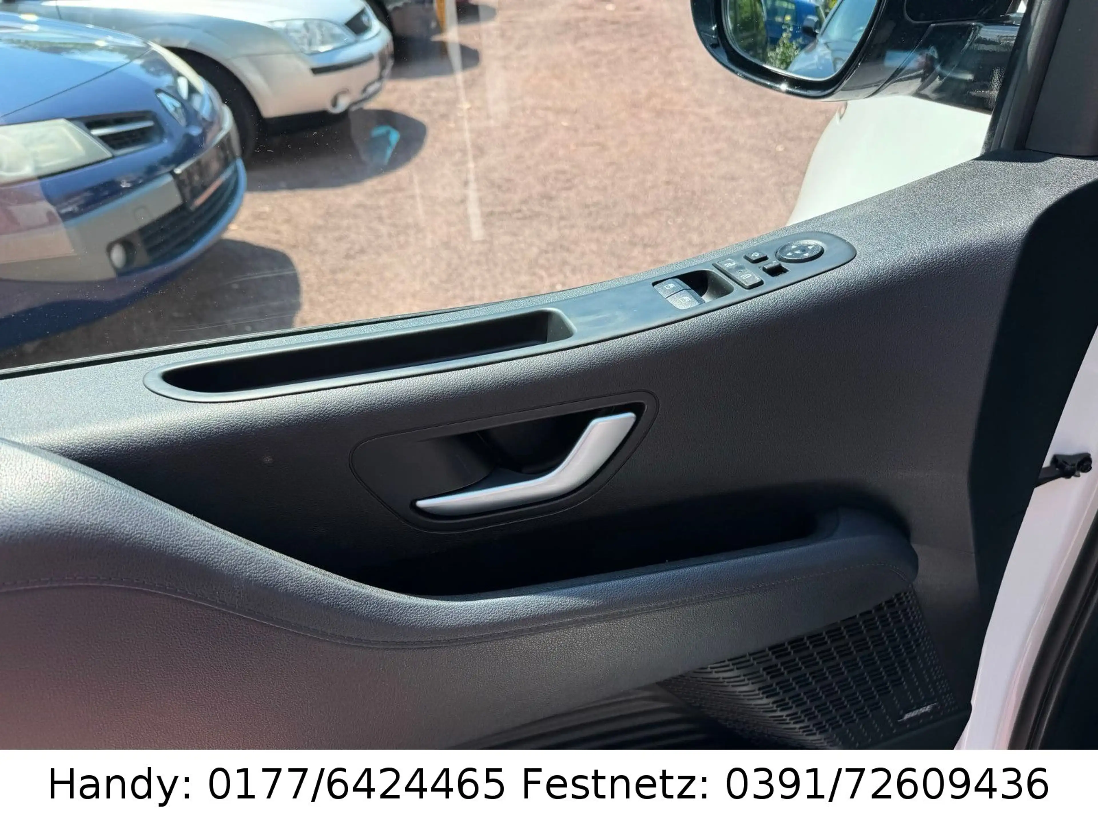 Hyundai STARIA 2.2 CRDi Signature Automatik 2WD — photo 13