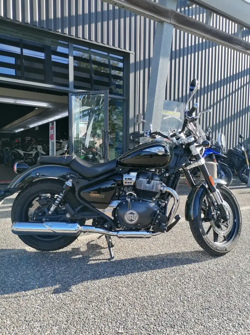 Royal Enfield Super Meteor 650 Vert - 2