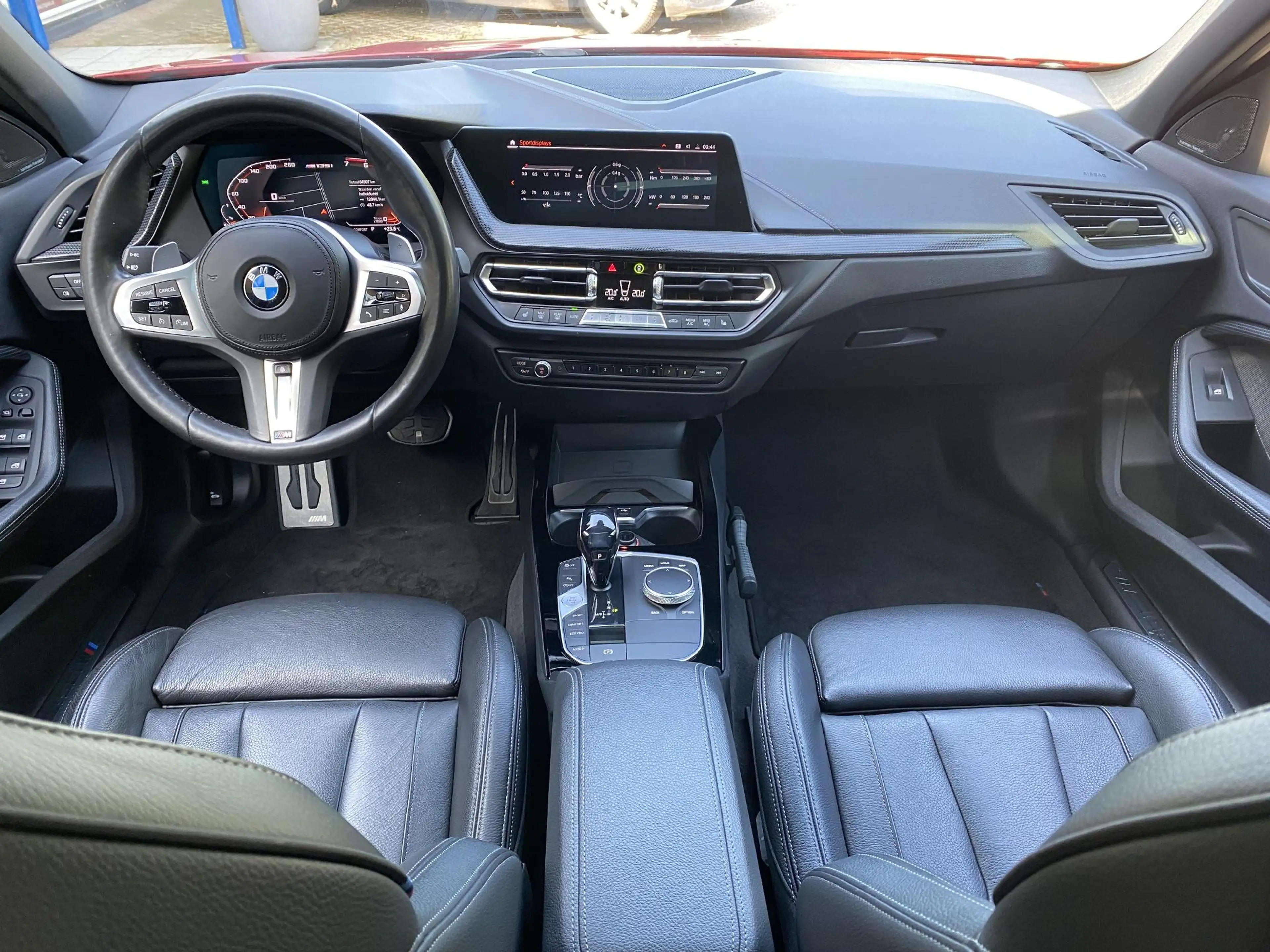 BMW 135 1-serie M135i xDrive High Executive Edition Head u — photo 3