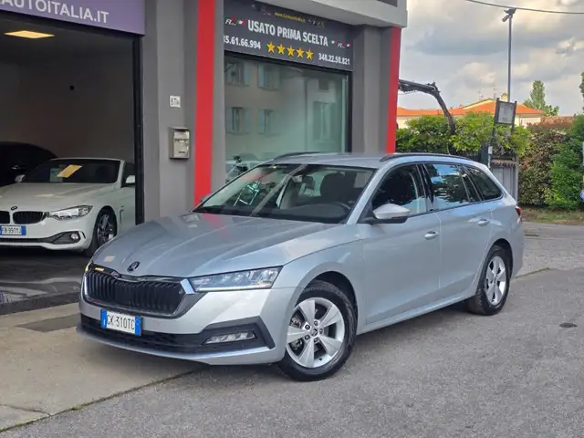 Skoda Octavia 2.0 TDI EVO SCR DSG Wagon Executive Navi LED PDC++