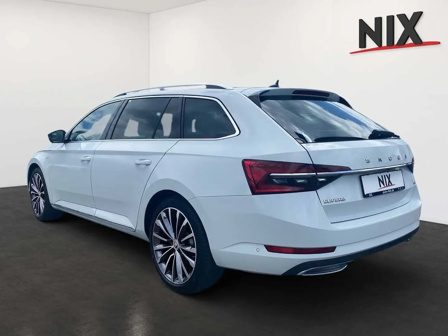 Skoda Superb Combi 2.0 TDI L&K 4x4 Panorama Blanco - 2