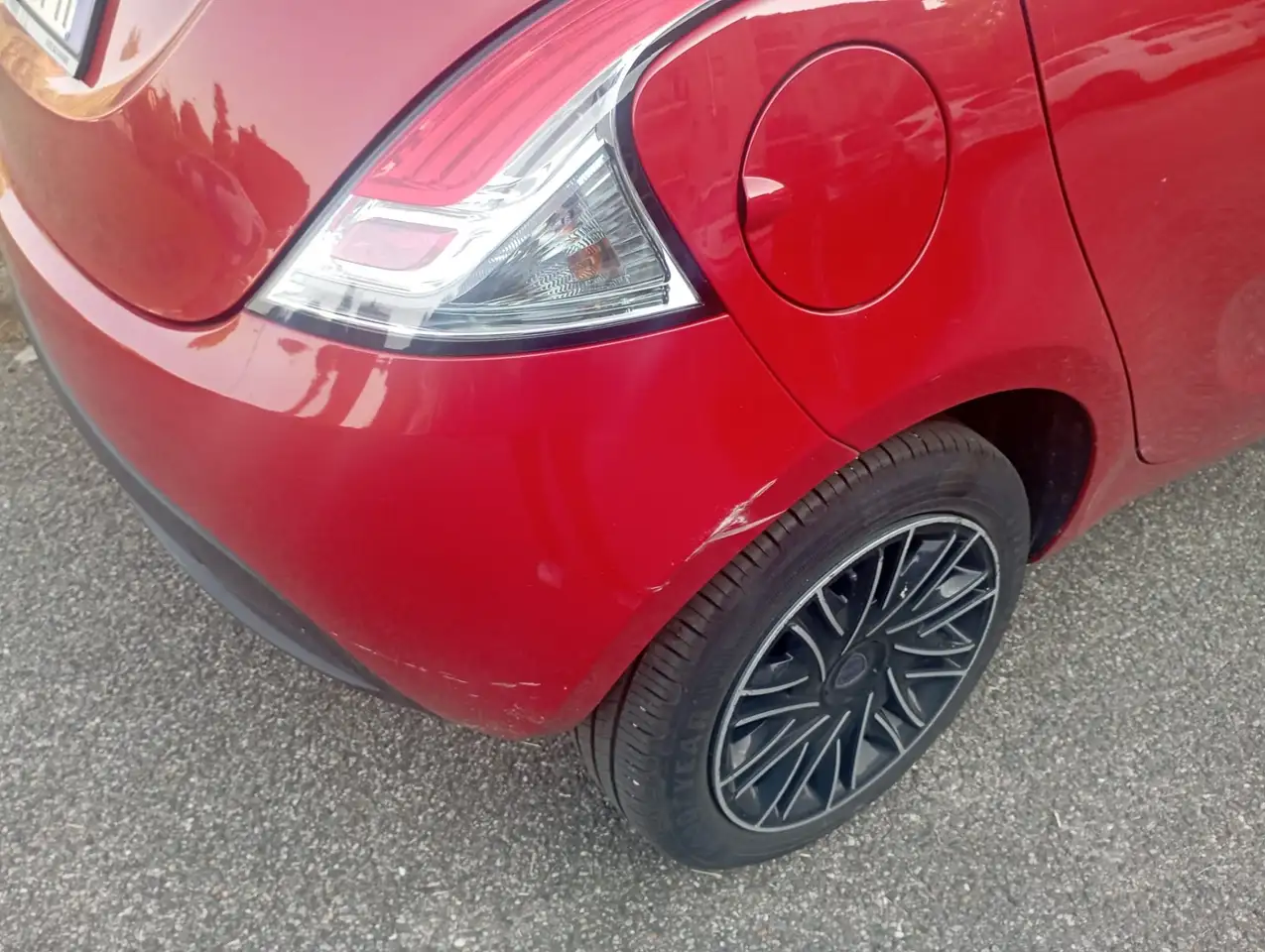 Lancia Ypsilon 2024 — фото 15