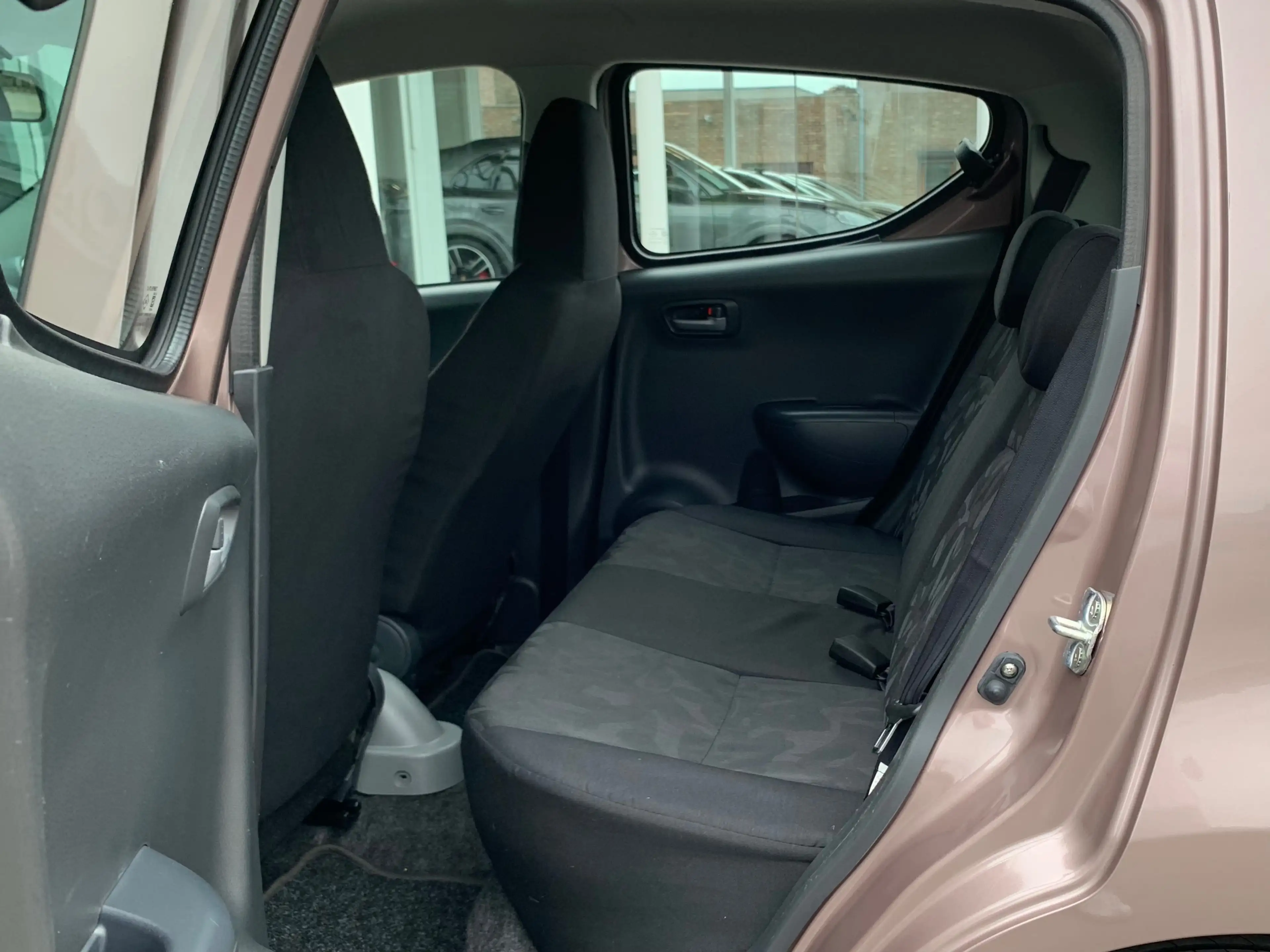 Suzuki Alto 1.0i Essence / Faible KM / LEZ 2030 / GARANTIE / — photo 10