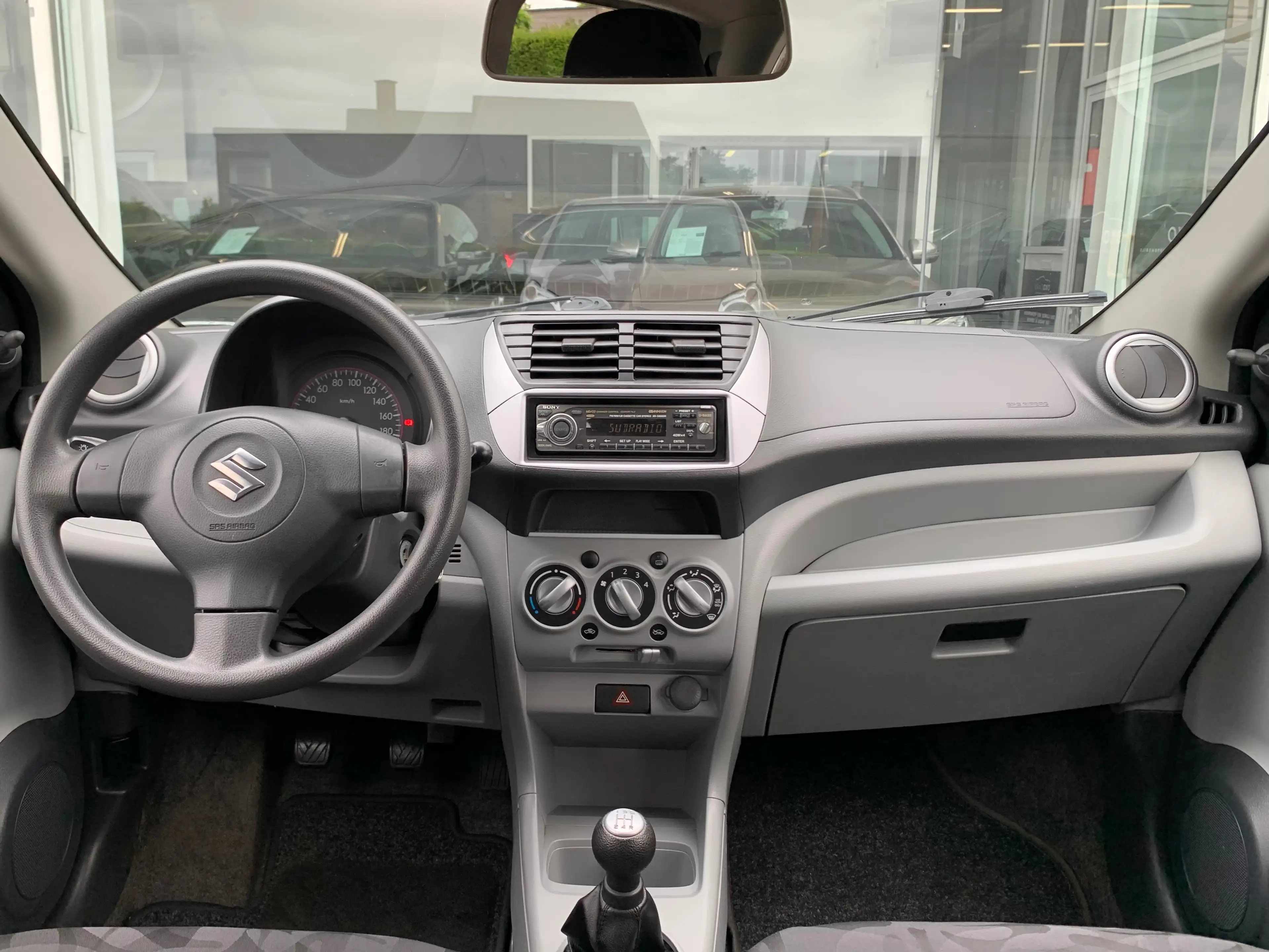 Suzuki Alto 1.0i Essence / Faible KM / LEZ 2030 / GARANTIE / — photo 15