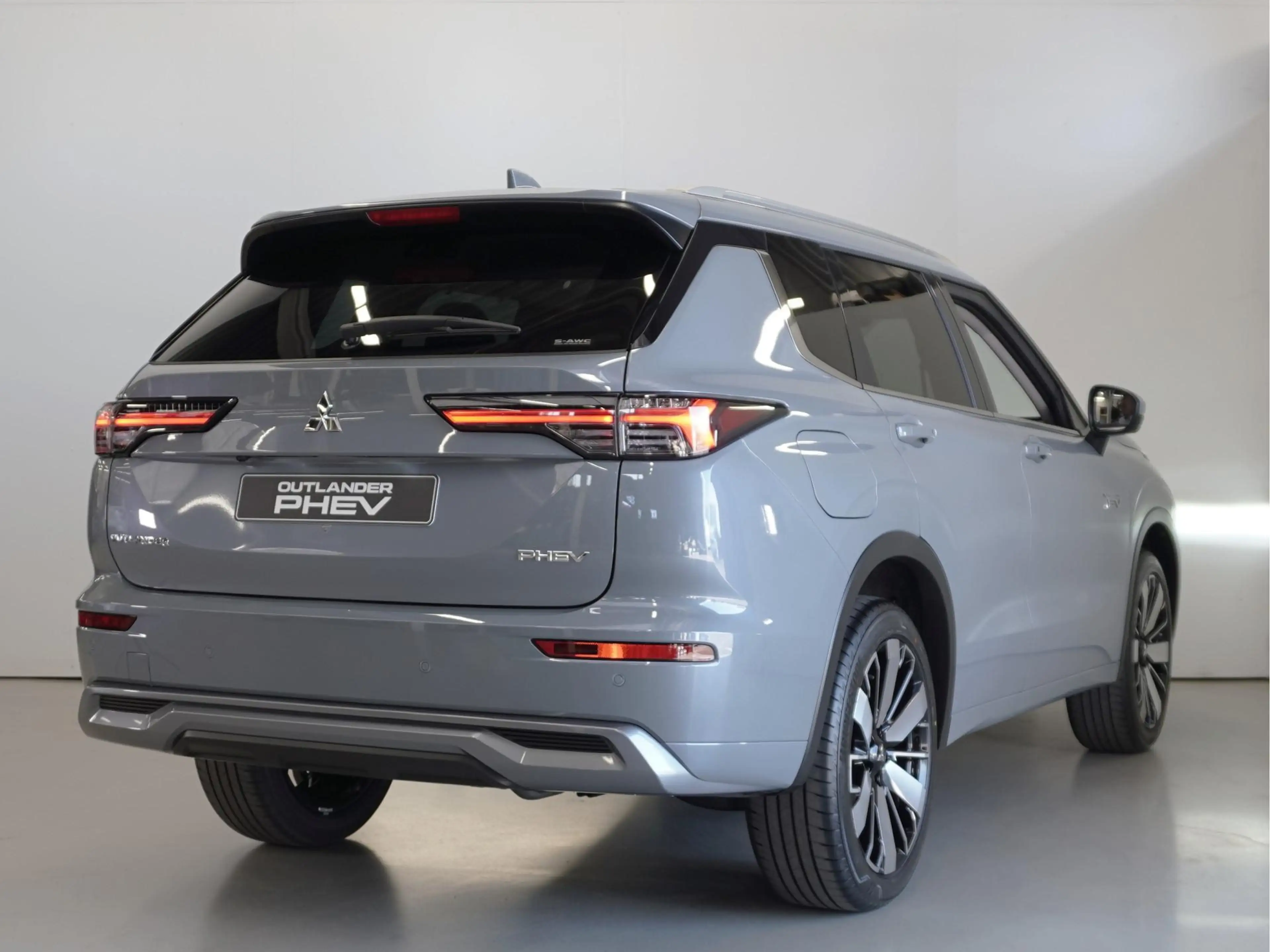 Mitsubishi Outlander 2.4 PHEV Intense+ | Actieprijs | Head up | 20 inch — photo 7