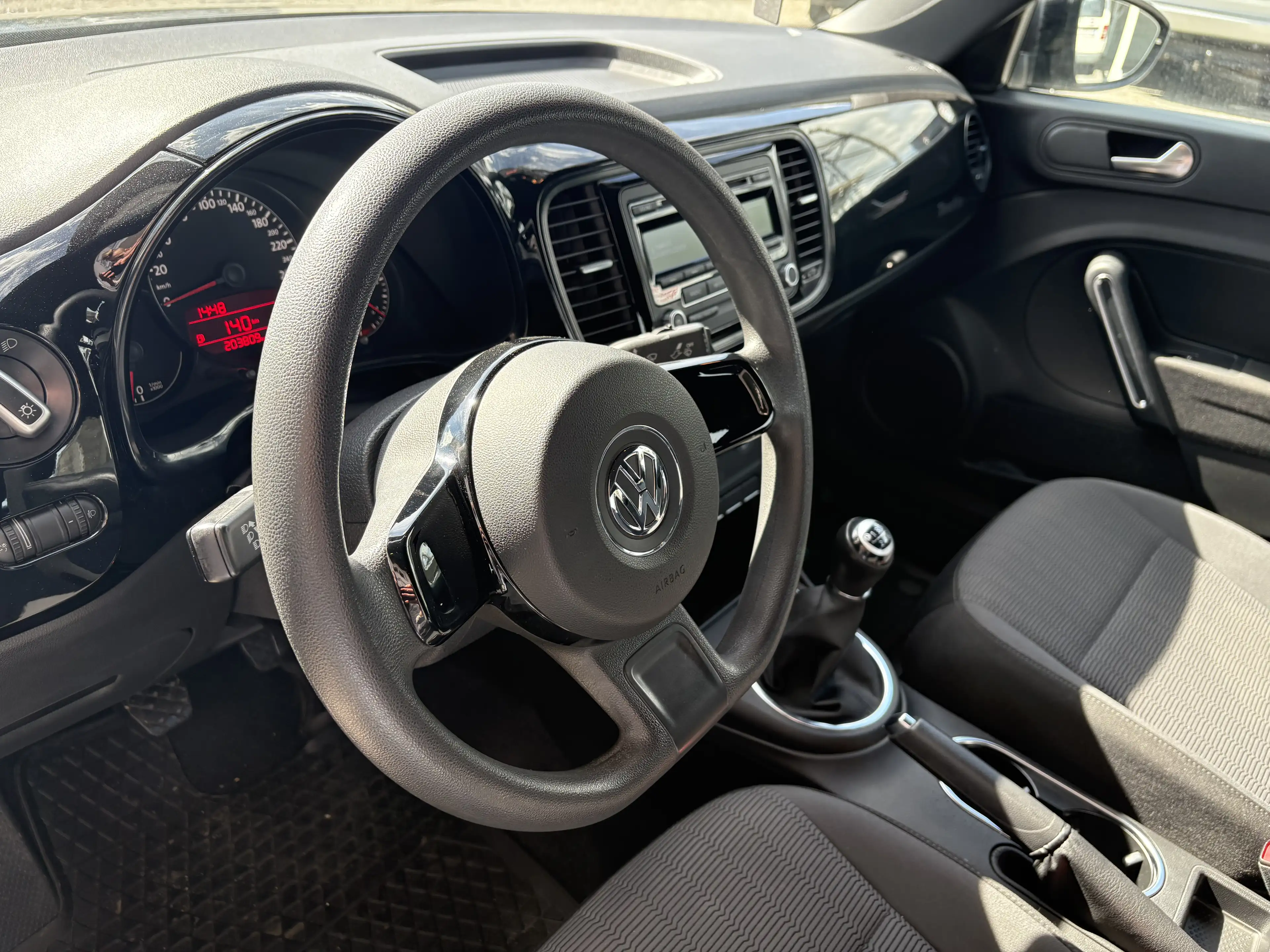 Volkswagen Beetle 1,2 TSI 1.BESITZ  STEUERKETTE NEU  PDC — photo 12