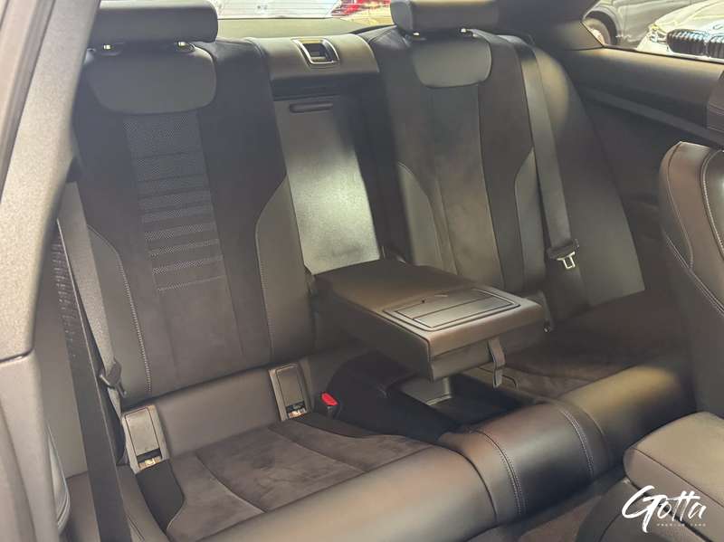 Photo du véhicule BMW 218