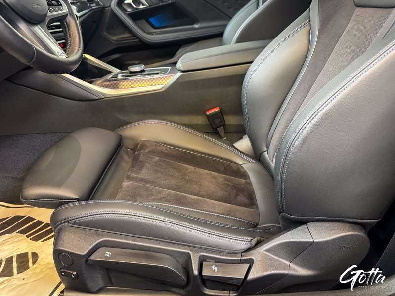 Photo du véhicule BMW 218